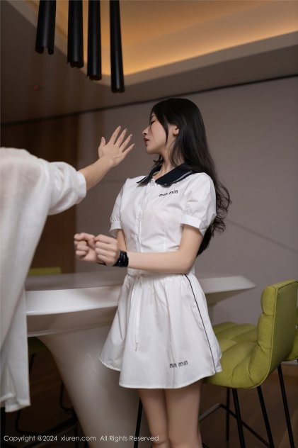 韩国午夜理论a三级在线观看海报